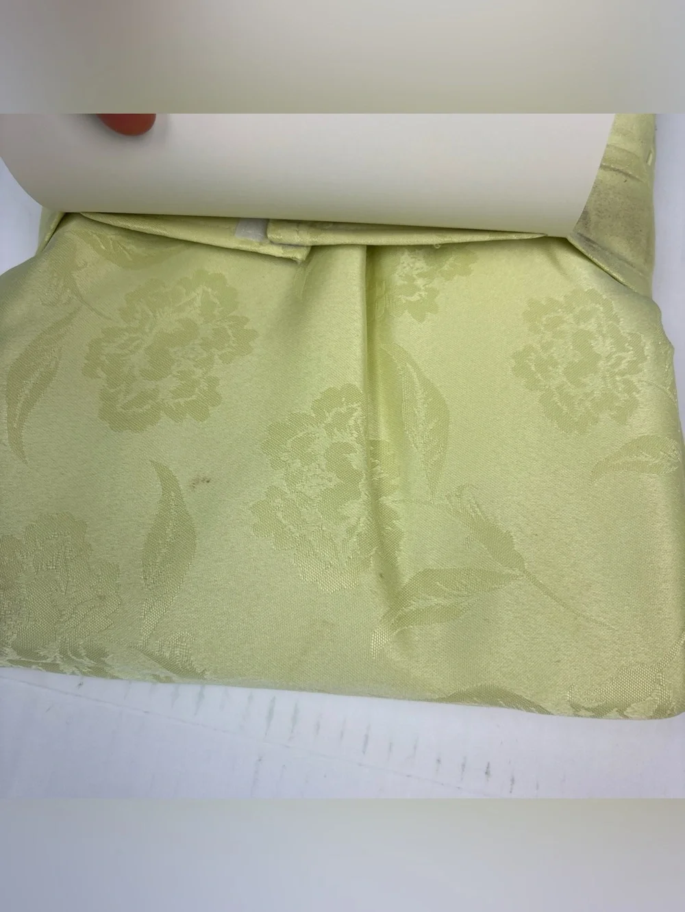 Kirkton House Tablecloth Green Floral Premium Jacquard 60x84 Oblong Water Resist